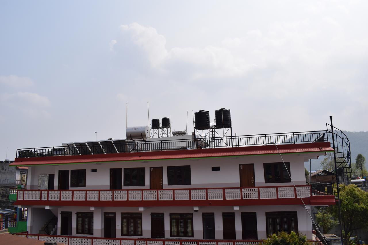 Pokhara Youth Hostel Ngoại thất bức ảnh