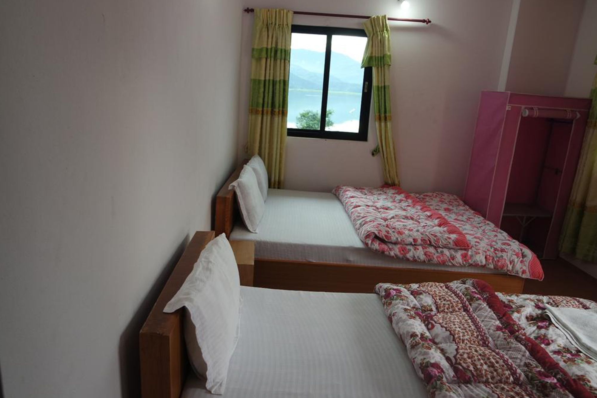 Pokhara Youth Hostel Ngoại thất bức ảnh